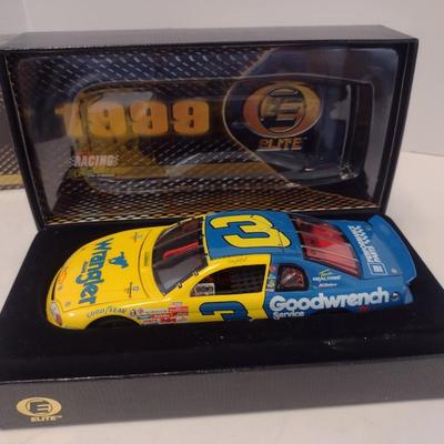 Sale Photo Thumbnail #1025: Action Limited Edition Dale Earnhardt Die Cast NASCAR #3 GM Goodwrench Wrangler Jeans 1999 Monte Carlo in Original Box