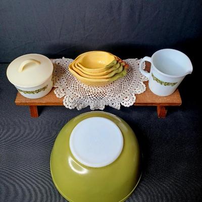 Sale Photo Thumbnail #73: PYREX Collection
* Doily and wood riser not included