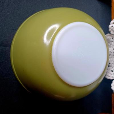 Sale Photo Thumbnail #75: PYREX Collection
* Doily and wood riser not included