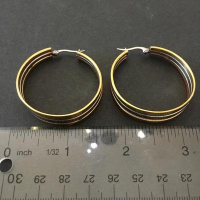 Beautiful, vintage, gold and silver tone hoop earrings
