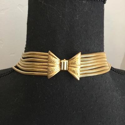 Beautiful vintage, goldtone, multi strand, chain statement, necklace, beautiful bow clasp