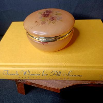 Sale Photo Thumbnail #144: French Inspired Vignette (Alabaster)