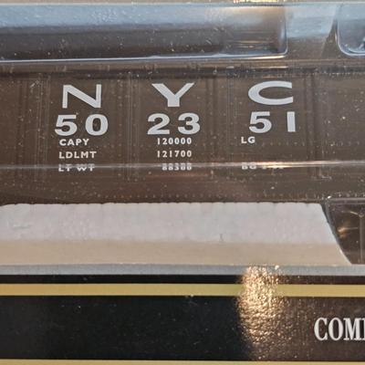 NYC Gondolas & More Cars (T2-JS)