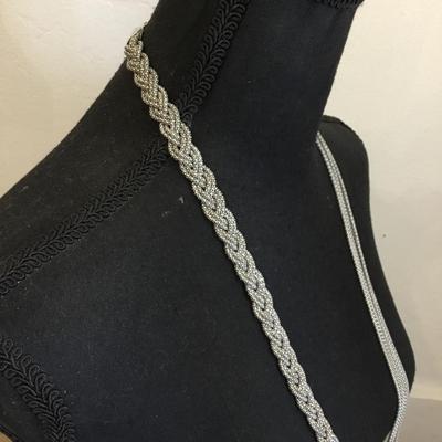 Very nice Silvertone braided statement necklace