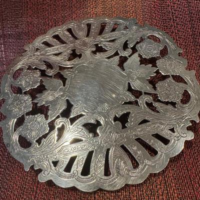 Vintage Wallace Silver Trivet #7321. 6 1/4 inch.