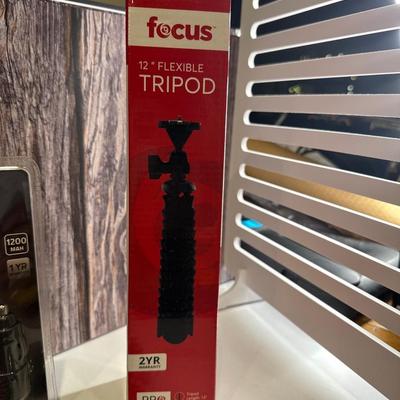 Set of 6 Focus Products for Compact Point and Shoot or Mini DVD Camera.