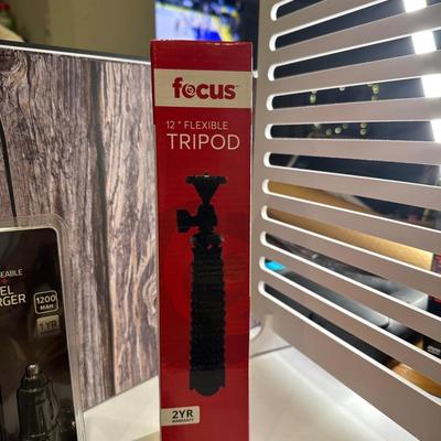 Set of 6 Focus Products for Compact Point and Shoot or Mini DVD Camera.