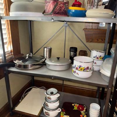 Sale Photo Thumbnail #26: Misc kitchen items