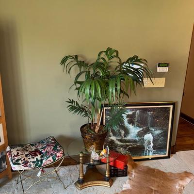 Sale Photo Thumbnail #49: Home decor -bedroom