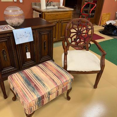 Sale Photo Thumbnail #92: Chairs & home decor