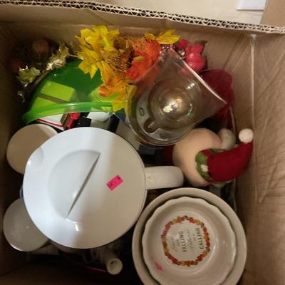 Sale Photo Thumbnail #307: Assorted fall and holiday items