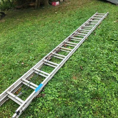 32 FT Extension Ladder Aluminum