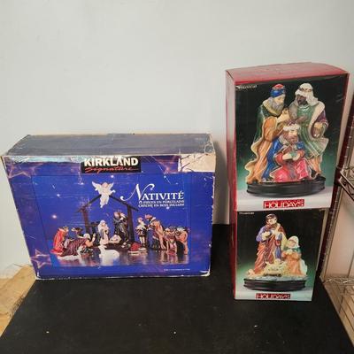 Christmas Decor Lot Tree Topper, Nativite ,Musical Wise Men , Joseph Mary Jesus