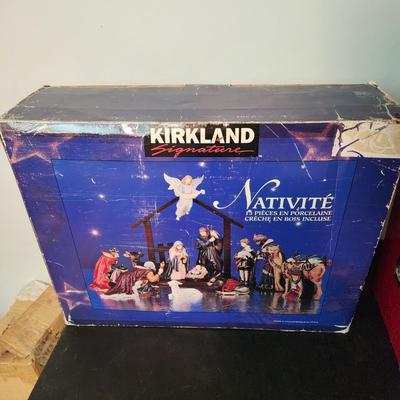 Christmas Decor Lot Tree Topper, Nativite ,Musical Wise Men , Joseph Mary Jesus