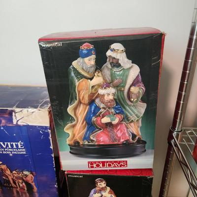 Christmas Decor Lot Tree Topper, Nativite ,Musical Wise Men , Joseph Mary Jesus