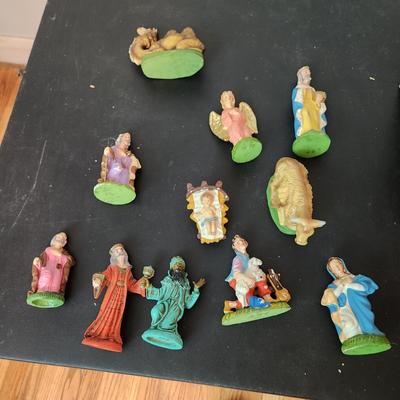Lot of Made in Italy Nativity Figurines