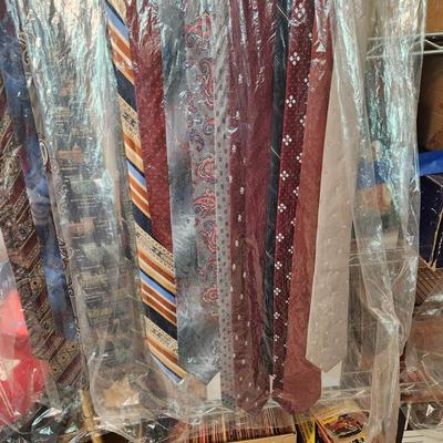 Lot of Vintage Men's Ties Neckties
