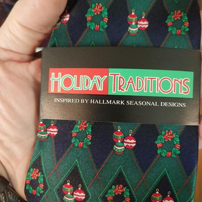 Large Lot of Mens Ties Neckties some New w Tags Holiday Christmas