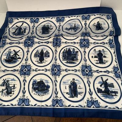 Assorted ladies' scarves, bandanas and hair accessories