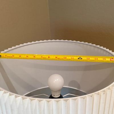 Table lamp