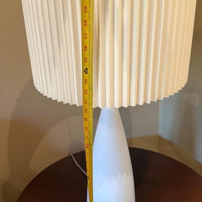 Table lamp