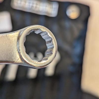 Sale Photo Thumbnail #39: lookit even has the 10mm ! Which is always the first one to be missing.