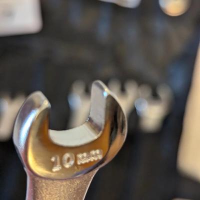 Sale Photo Thumbnail #42: lookit even has the 10mm ! Which is always the first one to be missing.