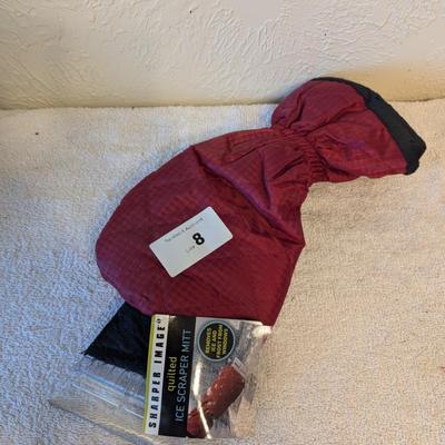 Sale Photo Thumbnail #44: Quilted ice Scraper Mitt