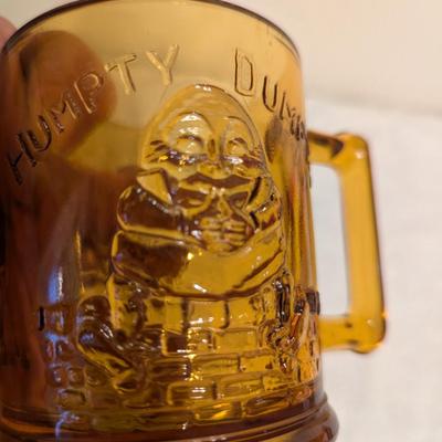 Sale Photo Thumbnail #165: Vintage 1950s Indiana Amber Humpty Dumpty glass mug