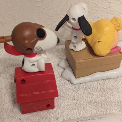 Sale Photo Thumbnail #237: Snoopy Plastic toys