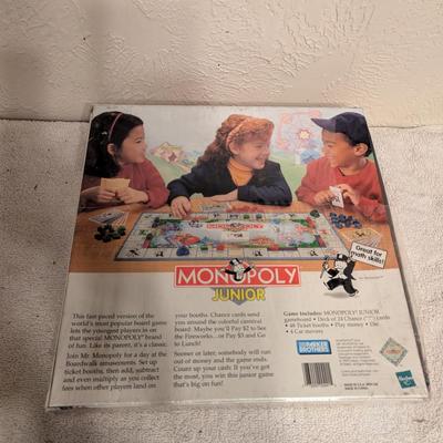 Sale Photo Thumbnail #266: monopoly junior board game