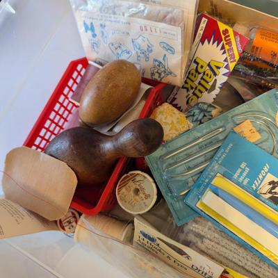 Sale Photo Thumbnail #280: sewing and craft bundle