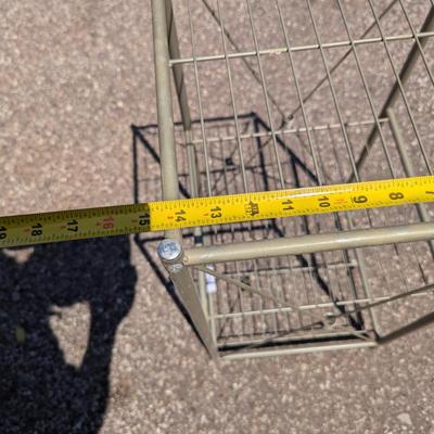 Sale Photo Thumbnail #353: metal stand