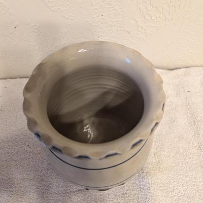 Sale Photo Thumbnail #457: vintage marshall pottery blue stripe sonteware untensil crock
