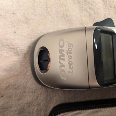 Sale Photo Thumbnail #520: DYMO label maker with case and label tape