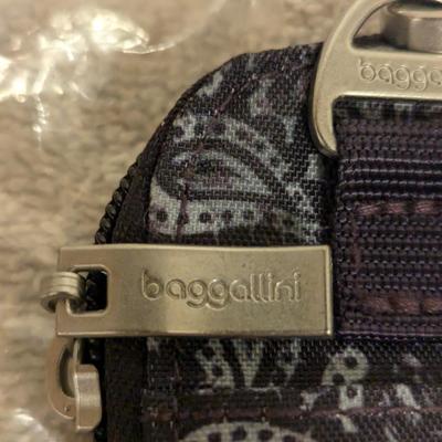 Baggallini pouch