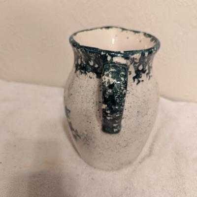 Ceramic Pitcher Green Leaf