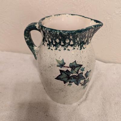 Ceramic Pitcher Green Leaf