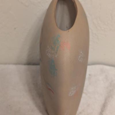 Ceramic pottery vase