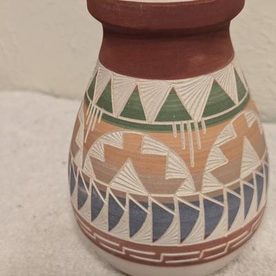 vintage R. Gonza Mexican handcrafted pottery vase.