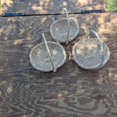 3 baskets