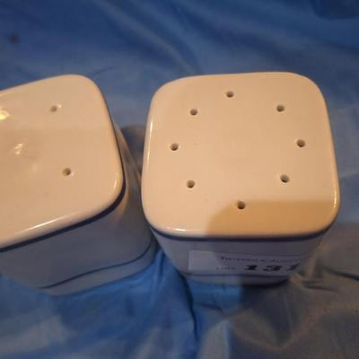 Sale Photo Thumbnail #530: Square ceramic salt and pepper shakers
