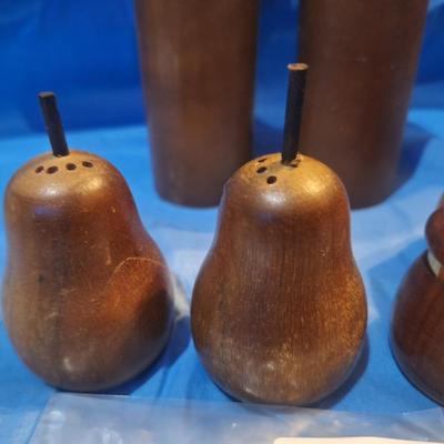 Sale Photo Thumbnail #543: Salt and pepper shaker bundle