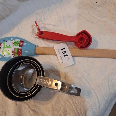 Sale Photo Thumbnail #602: measuring cups, spoons and spatula
