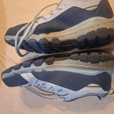 Sale Photo Thumbnail #652: Men's Skechers sz 10