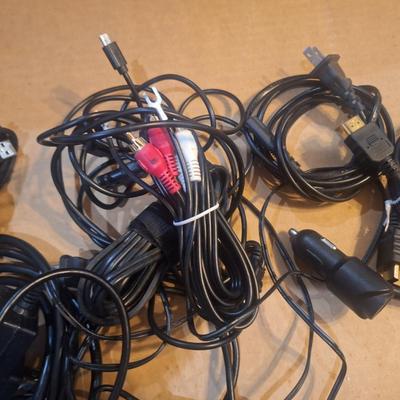 Sale Photo Thumbnail #664: bundle of cords, looks like power cords, one HDMI, and other random cords