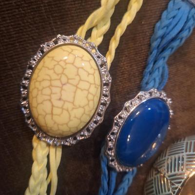 Sale Photo Thumbnail #725: Bracelet bundle