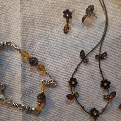 Sale Photo Thumbnail #783: misc jewelry bundle