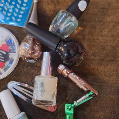 Sale Photo Thumbnail #815: Misc bundle, makeup brushes, nail polish etc