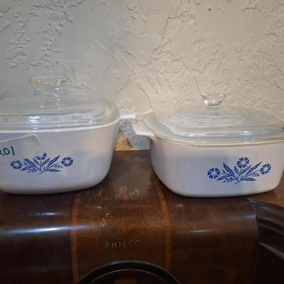 Sale Photo Thumbnail #821: one is slighlty larger then the other.  Probably a 1.5 and 2qt